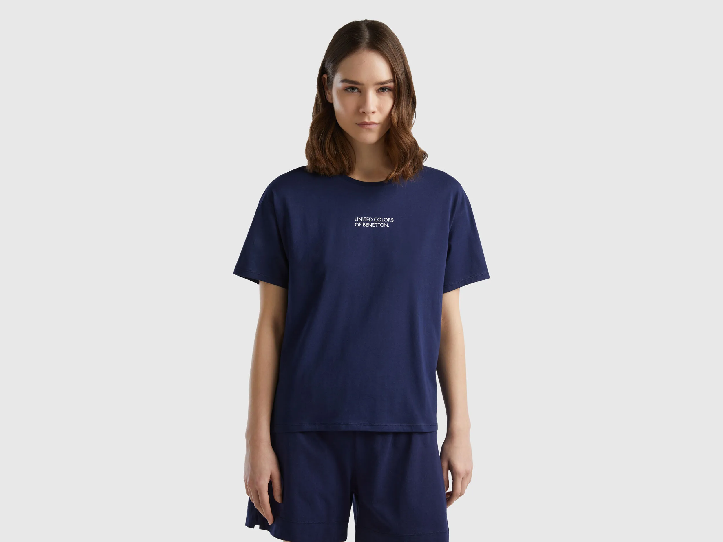 Camiseta de manga corta con logotipo