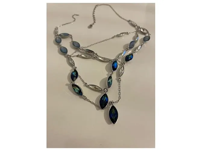 Collar con cristales Swarovski, circonitas azules y blancas. 