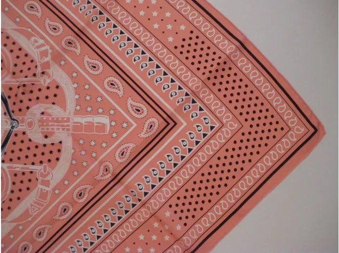 Hermès Éperon d'Or Bandana Rosa 