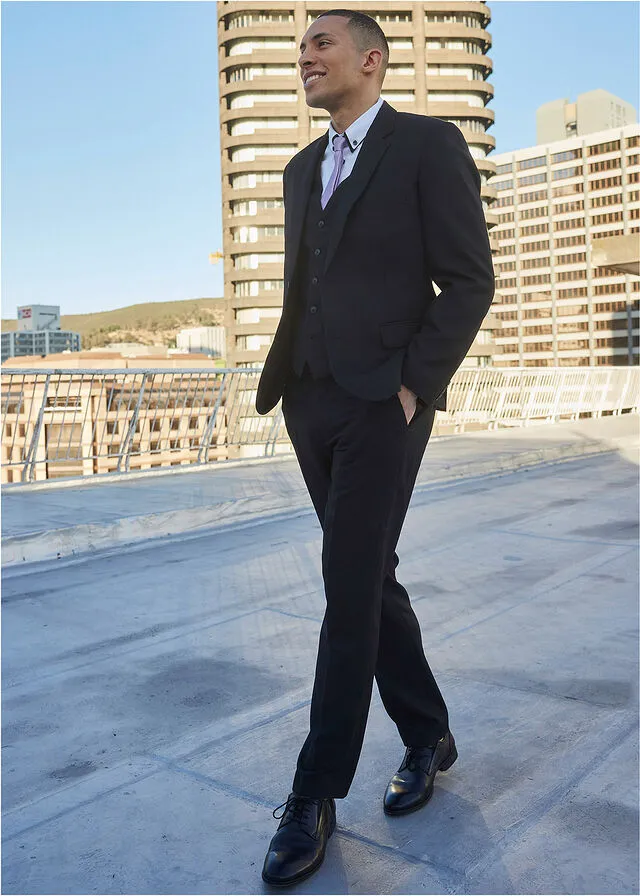 Traje (4 piezas): americana, pantalón, chaleco, corbata Negro